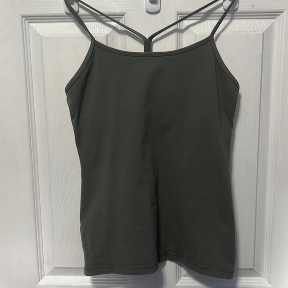 3/$20 grey/green  lulu shelf tank - Picture 1 of 2